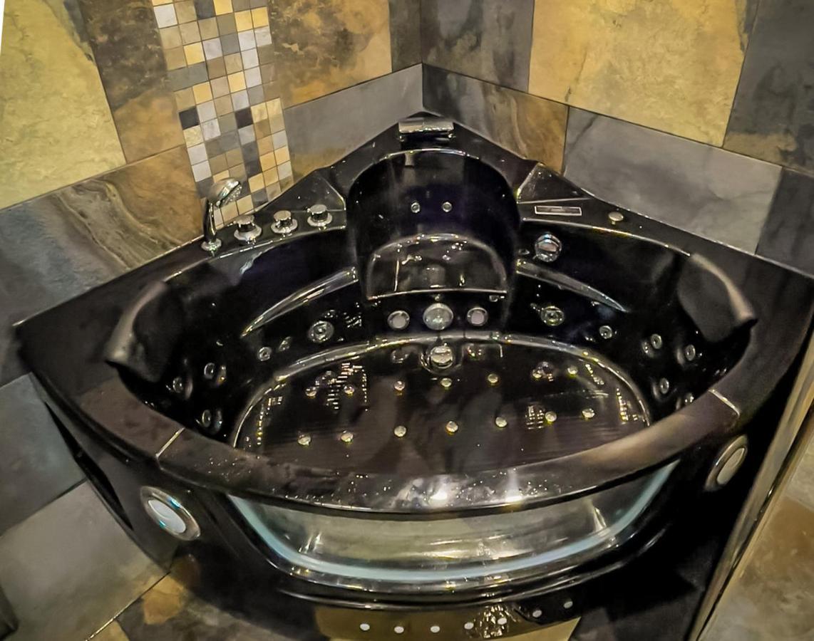 Duplex, Jacuzzi, Terrasse Sur Les Toits Διαμέρισμα Νίκαια Εξωτερικό φωτογραφία
